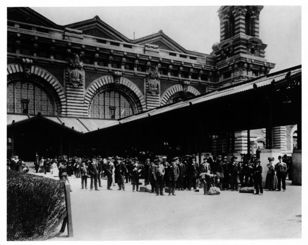 Image for event: The Ellis Island Immigrant Experience 